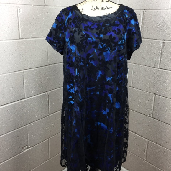 poshmark ladies plus size clothing